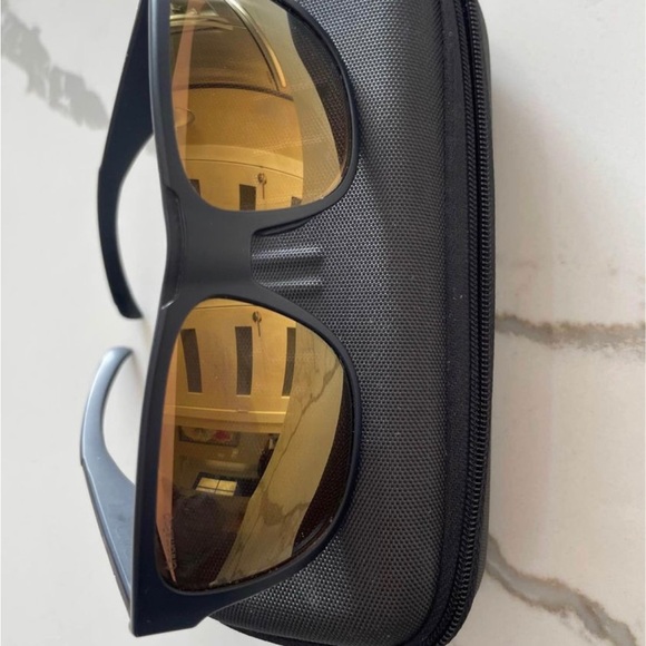 Smith Sunglasses - Picture 1 of 3